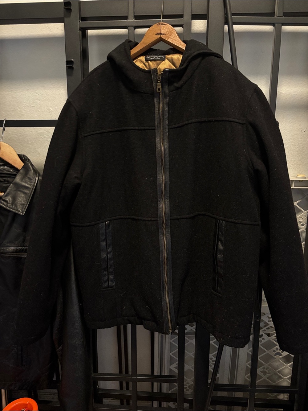 Men's Black Hooded Zip-Up Sweater Jacket